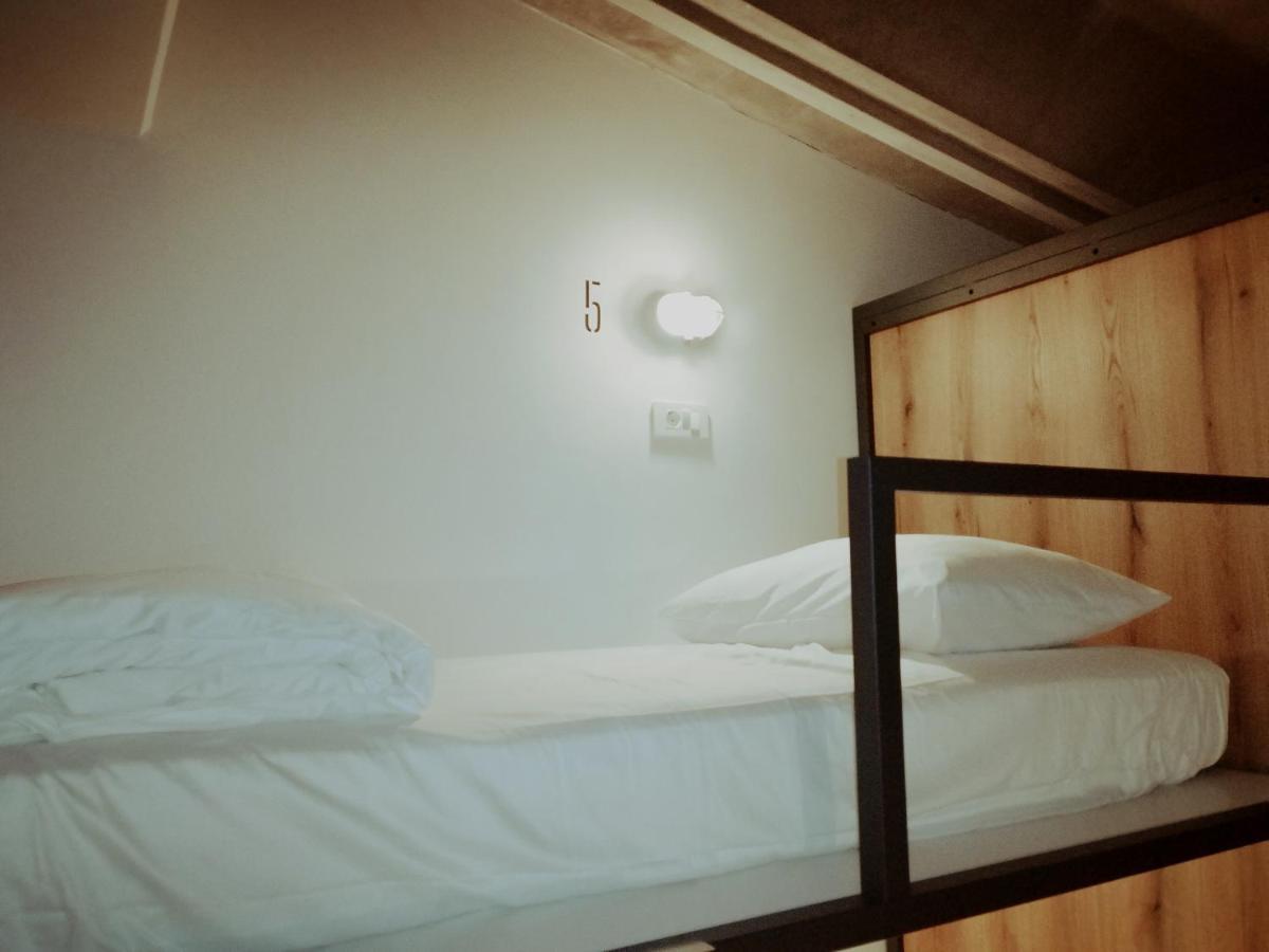 Garage Hostel Nova Gorica Zewnętrze zdjęcie